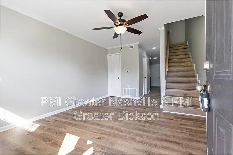 2 bed, 1.5 bath, 950 sqft, $1,199 — Photo 4