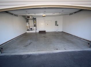 6468 Whispering Loop #B, Anchorage, AK 99504