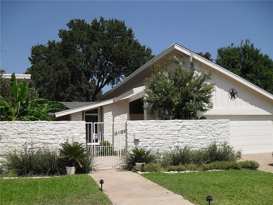 4804 Greystone Dr