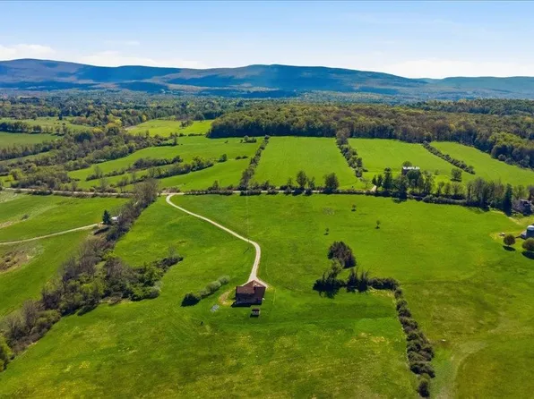 1278 Harrington Road, Bennington, VT 05201