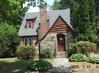 104 Vassar St, Worcester, MA 01602