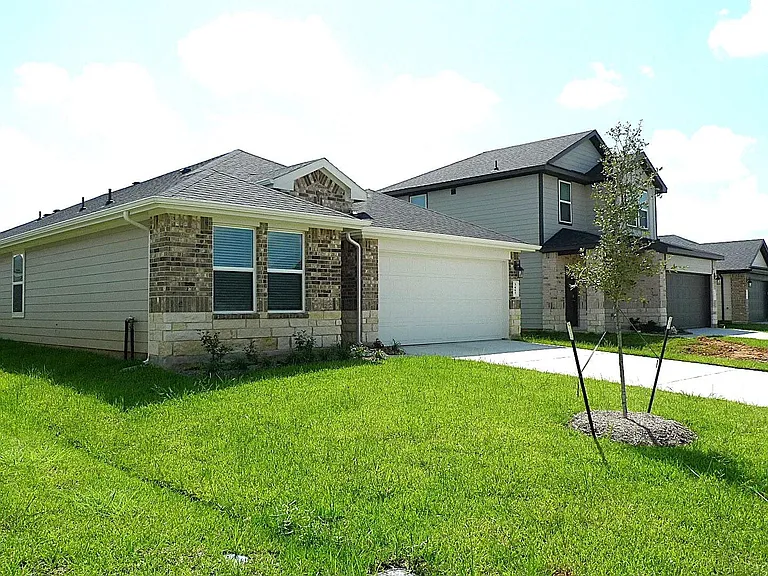 3063 Liams Tower Ln — Photo 2