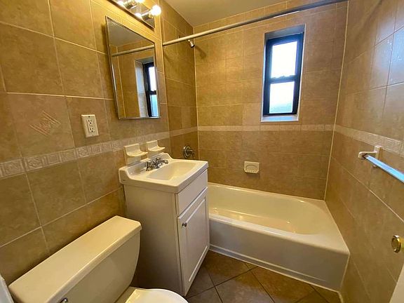 4th image of 20-56 20th St #2B