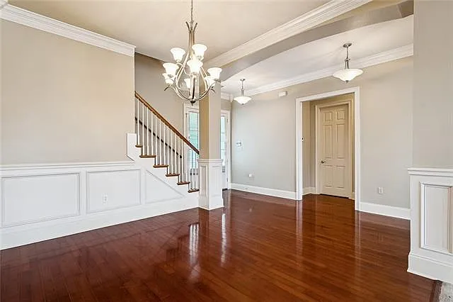 4 bed, 3.0 bath, 2700 sqft, $3,500 — Photo 4