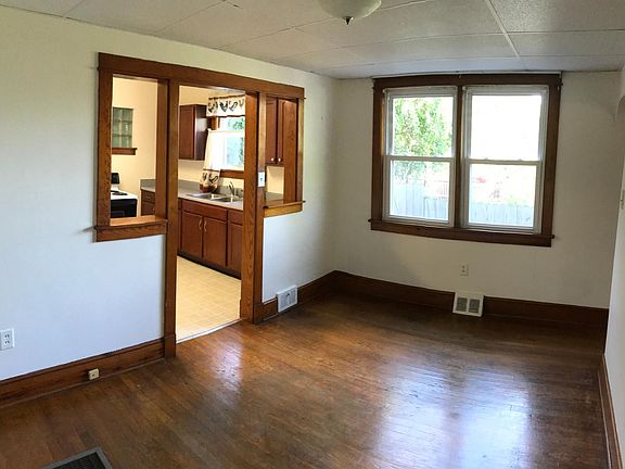 3rd image of 233 N Muhlenberg St