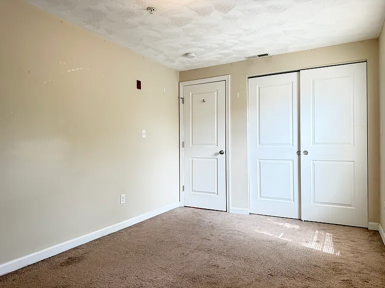 182 London St #2 — Photo 7