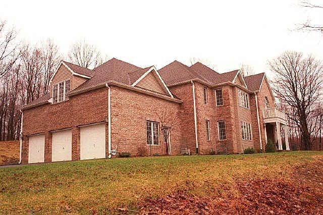 5 Bedroom Colonial