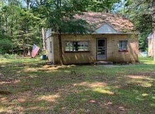 849 Highway 390, Greentown, PA 18426