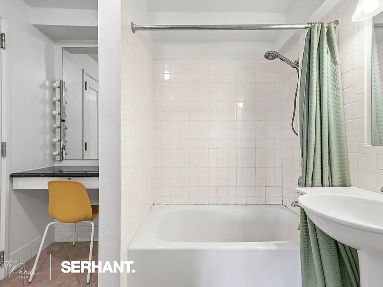 399 E 72nd St #12K — Photo 10