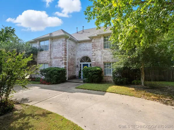 8710 S Delaware Pl, Tulsa, OK 74137