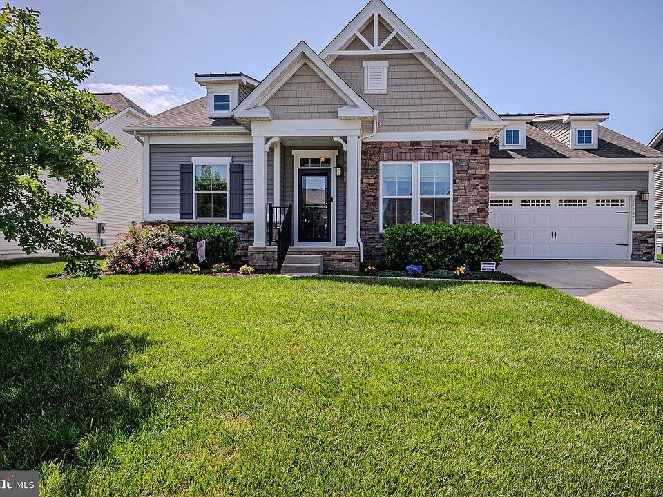 1st image of 21737 Graves Dr