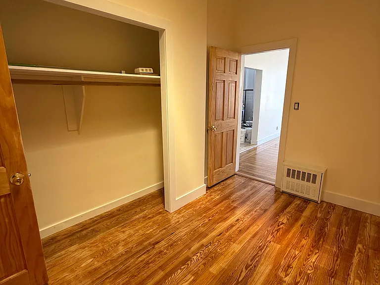 6138 Gates Ave #2 — Photo 9