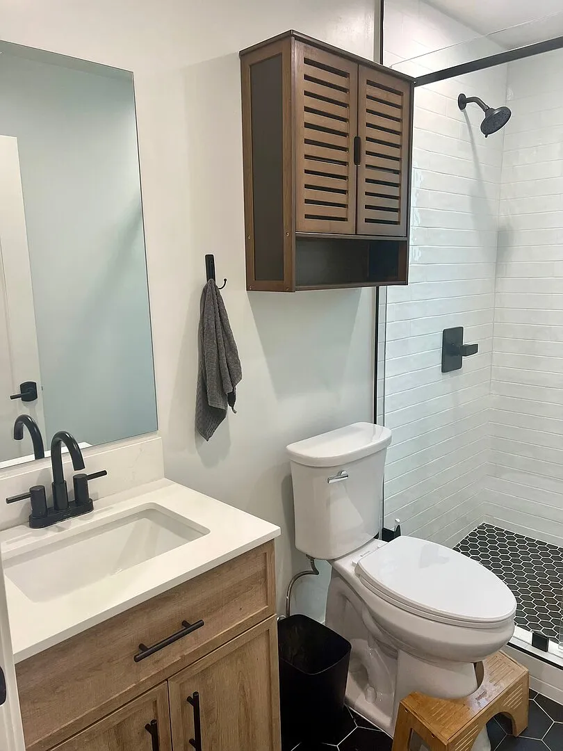 Modern, Cozy and Private Guest House — Photo 4