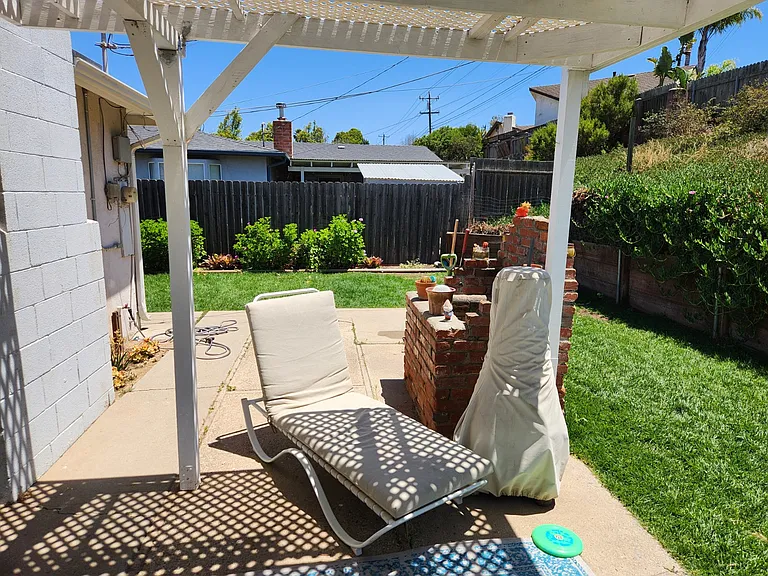 Primrose Ln — Photo 15