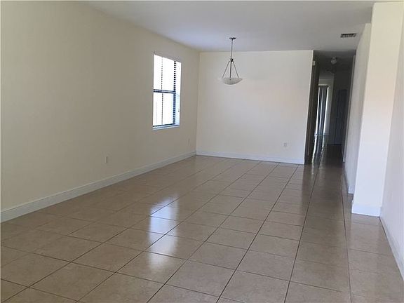 3rd image of 734 NW 129th Ct