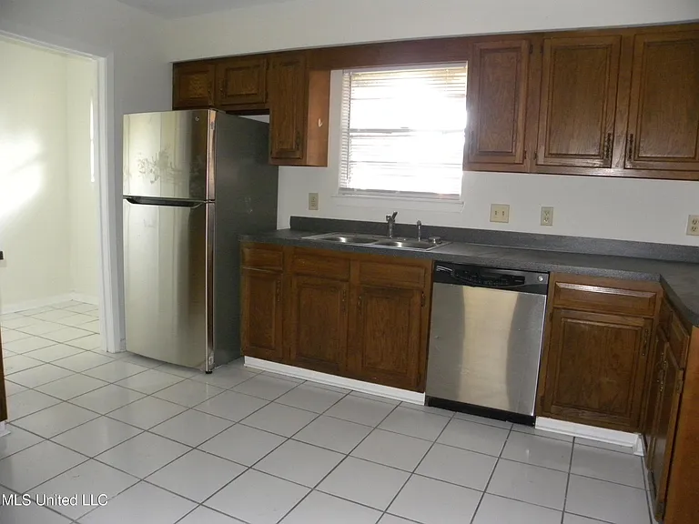 2507 Parkway Rd — Photo 10