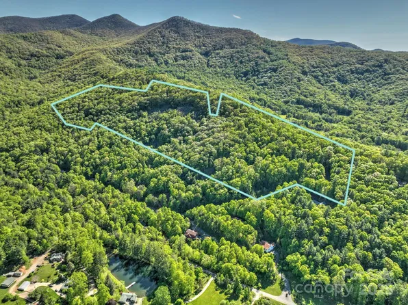 99999 Bull Creek Rd, Asheville, NC 28805