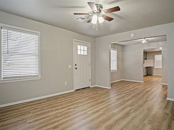 4th image of 4400 Noble Dr