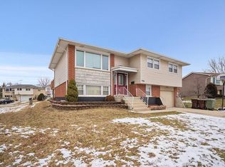 7714 Nottingham Dr, Tinley Park, IL