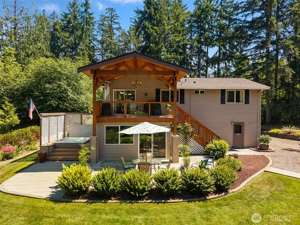 17729 S Tapps Drive E, Lake Tapps, WA 98391