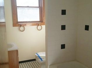 216 S Roselle Rd, Roselle, IL 60172