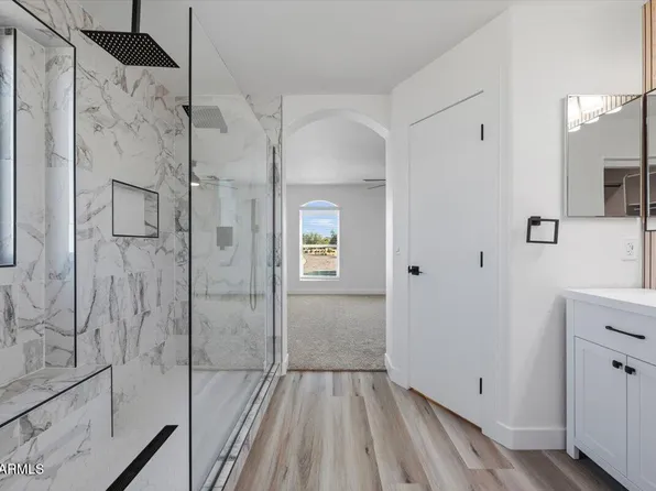 1020 E SADDLE Way, San Tan Valley, AZ 85143