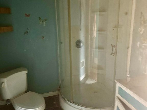 4th image of 101 Cynthiana St