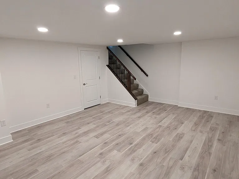 3005 Thames Ln — Photo 17