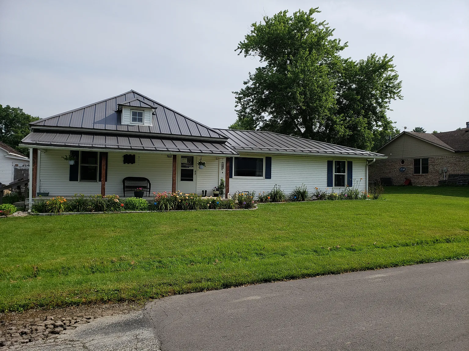 357 South St photo 1