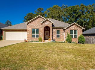 115 Dogwood Place Dr, Bryant, AR 72022