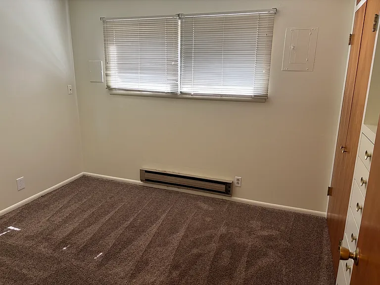 1406 E Lakeshore Dr #2 — Photo 3
