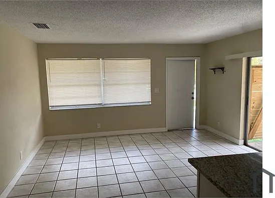 3003 NW 4th Ave #3 — Photo 7