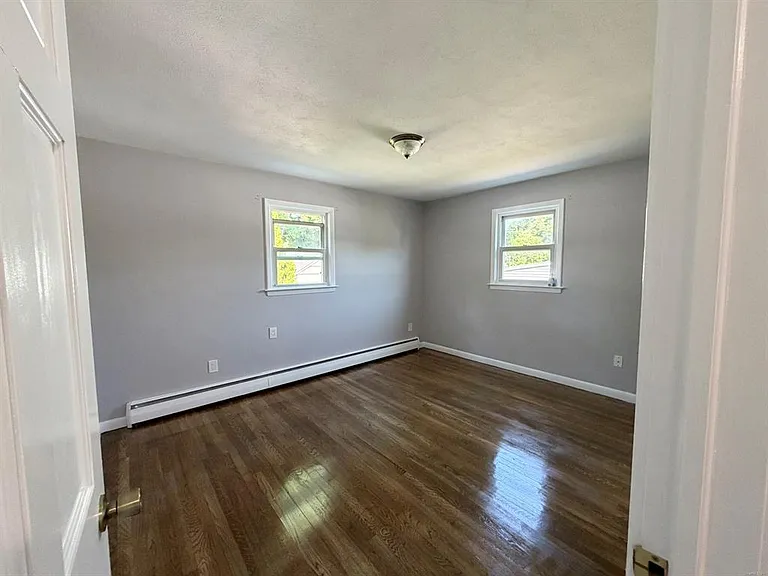 134 Albright Ave — Photo 6