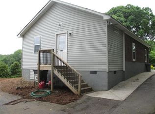 307 N Walnut St, Seneca, SC 29678