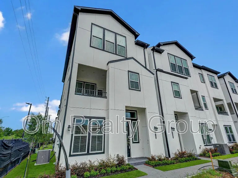 2710 Grand Fountains Dr #A — Photo 1