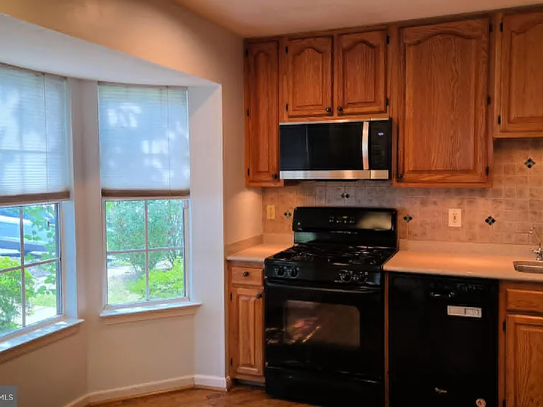 16853 Capon Tree Ln — Photo 3