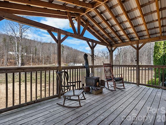 4th image of 1922 Zacks Fork Rd