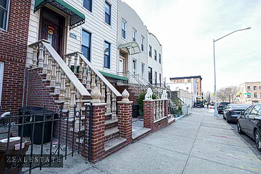 Rented by ZealEstate Group Inc