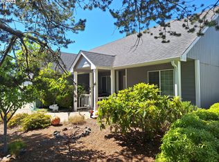 47 Blue Water Ct, Florence, OR 97439