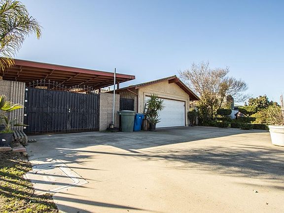4th image of 2508 Marguerite Way