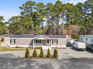 3 Spinnaker Ln, Murrells Inlet, SC 29576