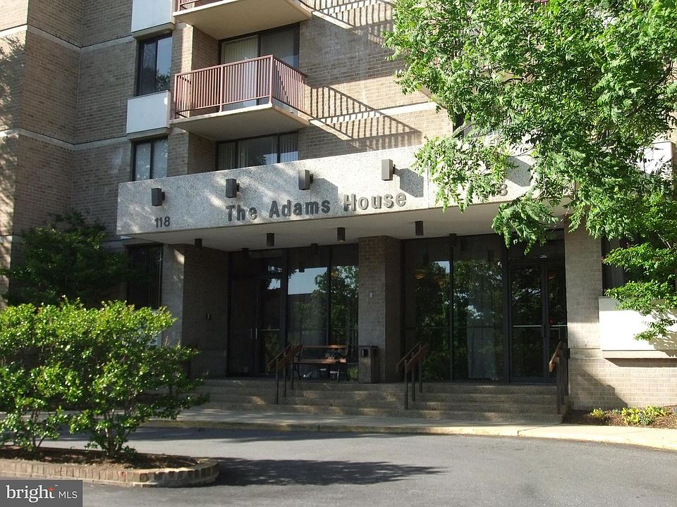 1st image of 118 Monroe St #90