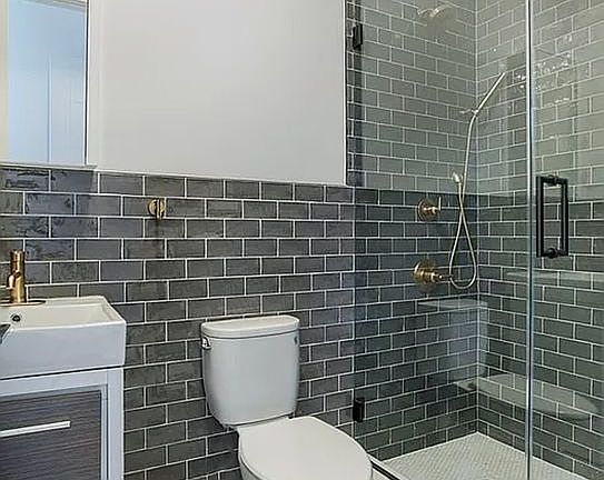4th image of 464 Putnam Ave APT 2