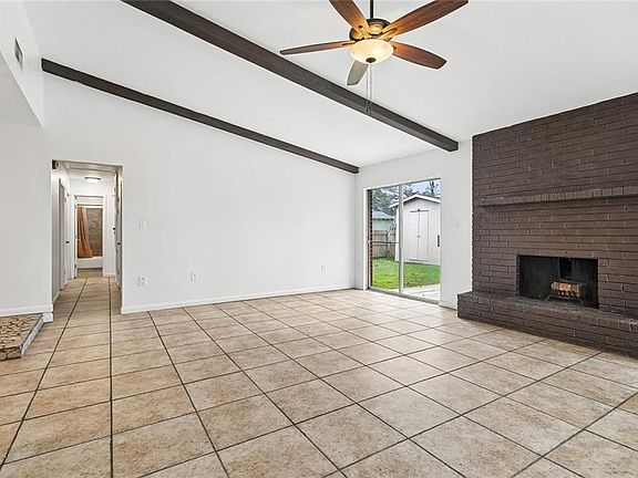 4th image of 465 Ridgewood Loop