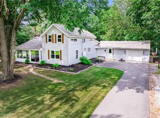 6170 Oberlin Rd, Amherst, OH 44001