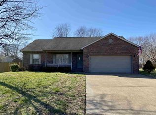 7066 McDaniel Dr, Newburgh, IN 47630