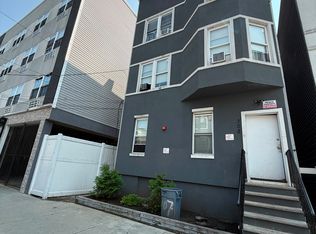 208 Governor St APT 1, Paterson, NJ 07501