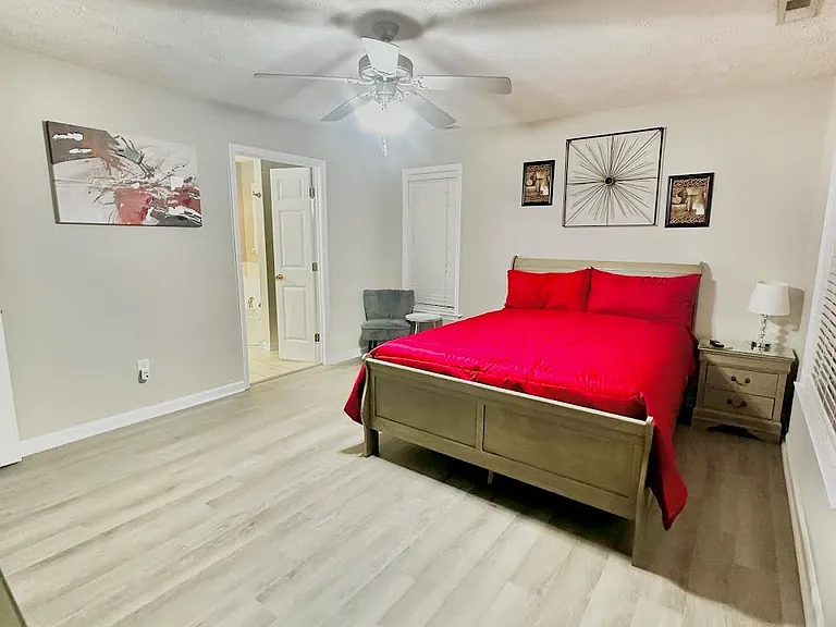 1710 Renwick Dr #204 — Photo 37