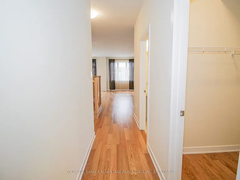 77 Keelson St — Photo 5