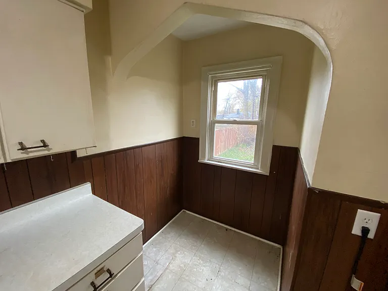 1106 Roosevelt St — Photo 12